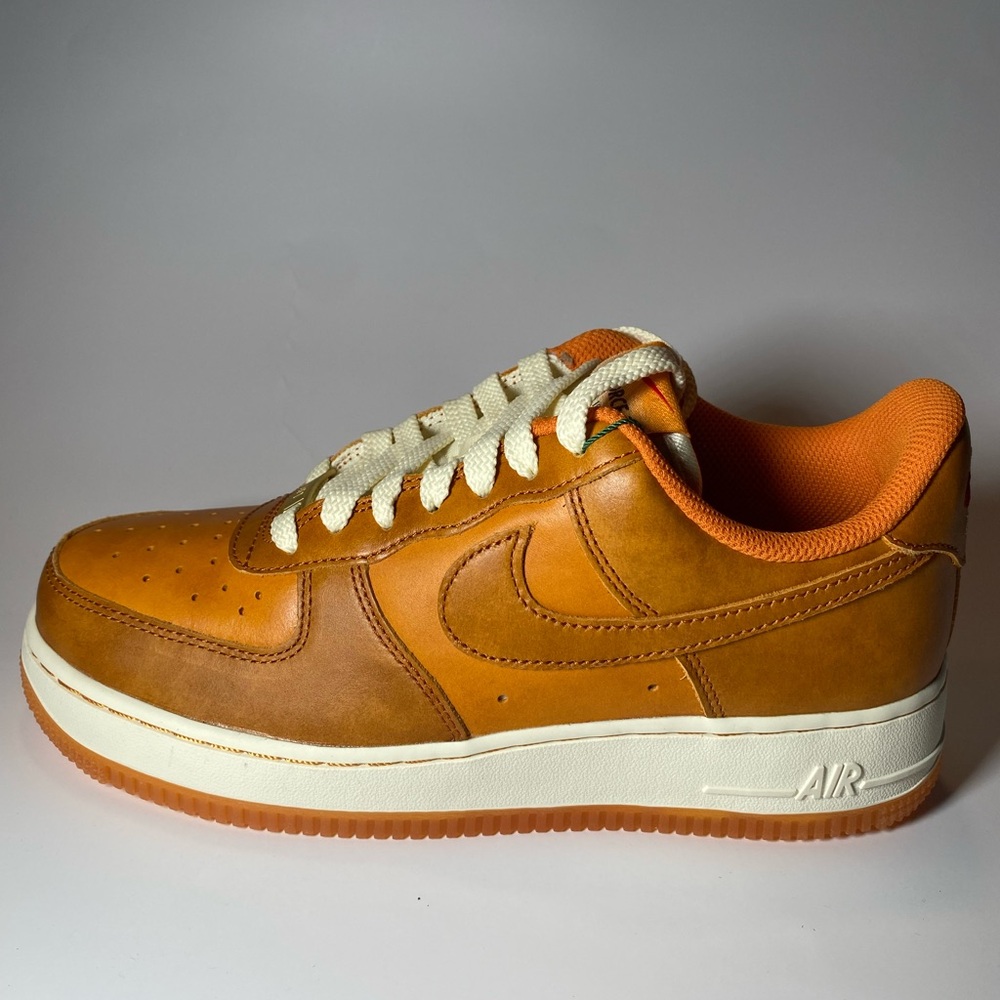Nike Air Force Women size 8 very rear color way